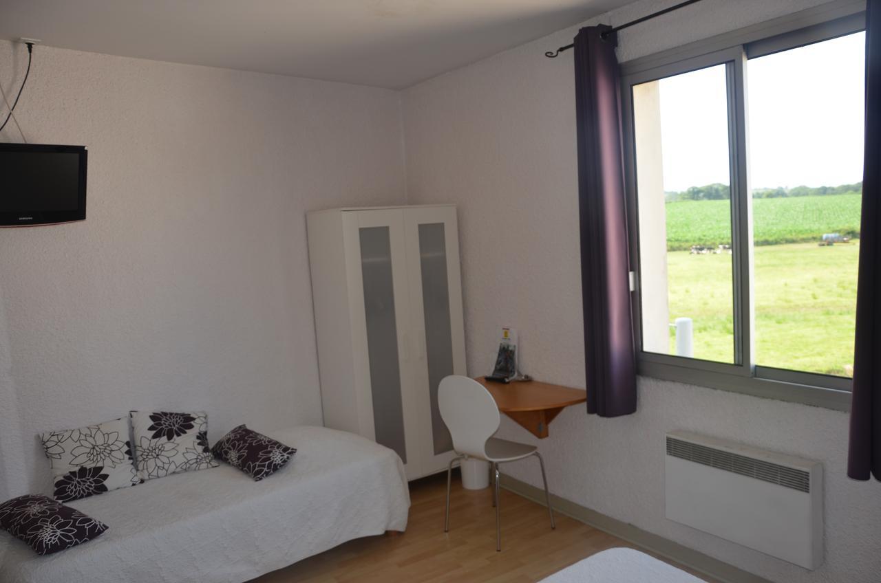 Hotel Le Week-End Plouider Bagian luar foto
