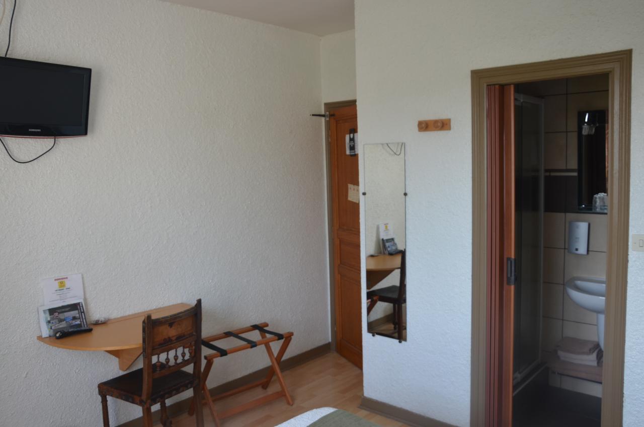 Hotel Le Week-End Plouider Bagian luar foto